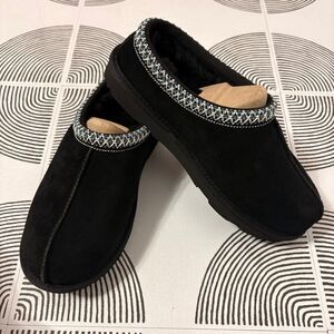 NEW UGG Tasman II Black Slippers Sz 6